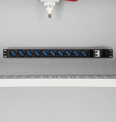 Rack de 10 prises électriques avec protection thermique pour armoire L 900 / 1100 / 1200