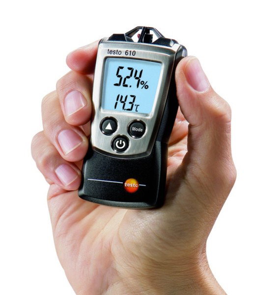 Hygromètre de poche 610 à sonde intégrée pour la mesure de l'humidité / point de rosée / température