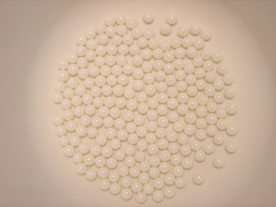 22.455.0009 - Bille de broyage pour tubes à réactions - oxyde de zirconium - Ø 5 mm - Retsch